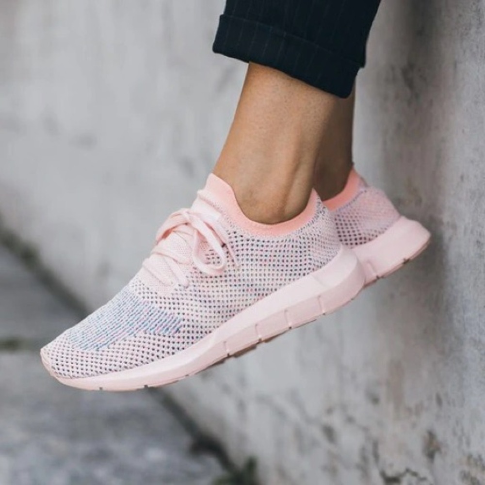 Adidas Women’s Swift Run Primeknit in Pink